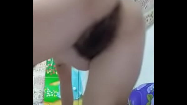 Em gái Việt móc lồn thủ dâm lồn rậm lông