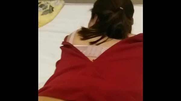Massage yoni địt chị gái múp dâm dục trong hotel